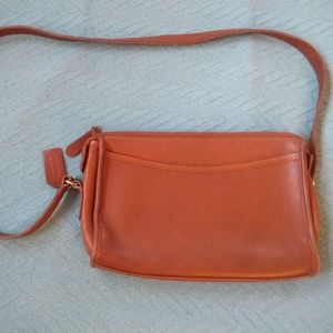 Vintage Leather Coach Crossbody / Shoulder Purse